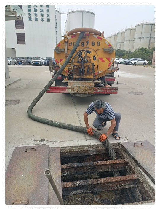 大岭山镇隔油池清掏