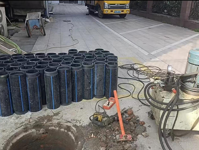 大岭山镇PE置换管厂家 DN315置换管 非开挖管短管置换